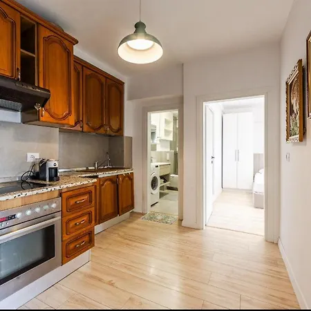 In The Center Appartement Tirana