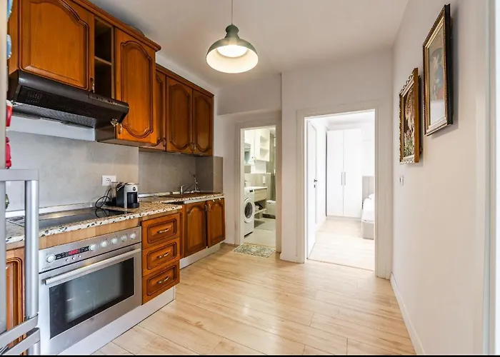 In The Center Apartament Tirana