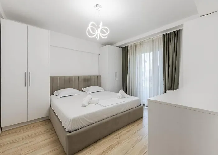 In The Center * Tirana